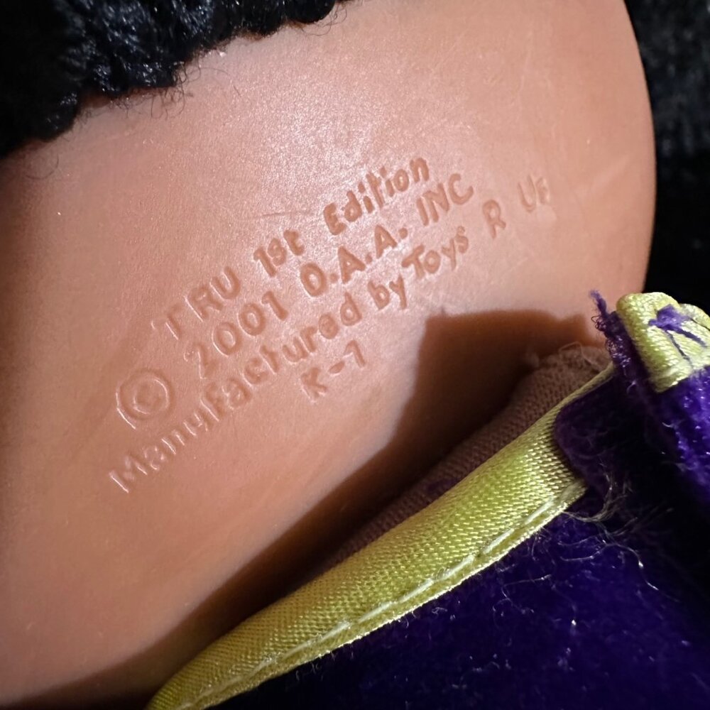 Vintage Cabbage Patch Kids Toys R Us Exclusive Edition Doll 2001 Purple Velvet - Picture 2 of 8